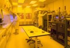 Semiconductor fabrication cleanroom with chip manufacturing equipment